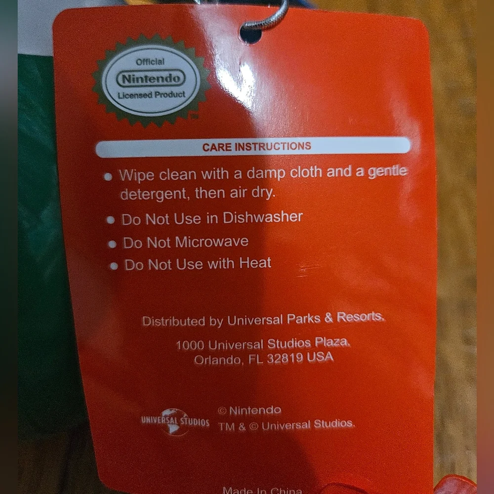 NWT Super Nintendo World Green Mushroom Sipper Cup W Lanyard